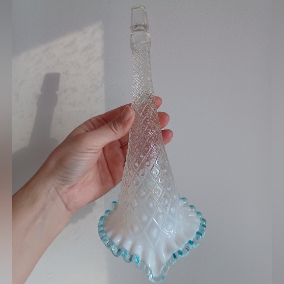 Vintage Fenton Art Glass Epergne Aqua Blue Opalescent Diamond Lace Horns Set - Picture 5 of 14